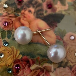 14kt solid gold 8.5mm pearl stud earrings vintage estate